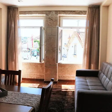 בית נופש Charming House In + Terrace