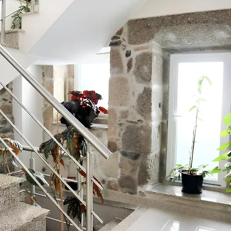 Charming House In + Terrace בית נופש למאגו